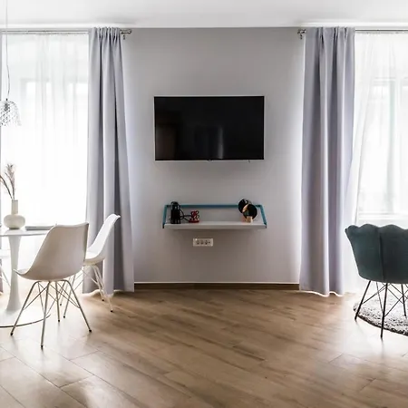 Dolac Apartment *